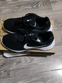 NIKE REVOLUTION 6 NN