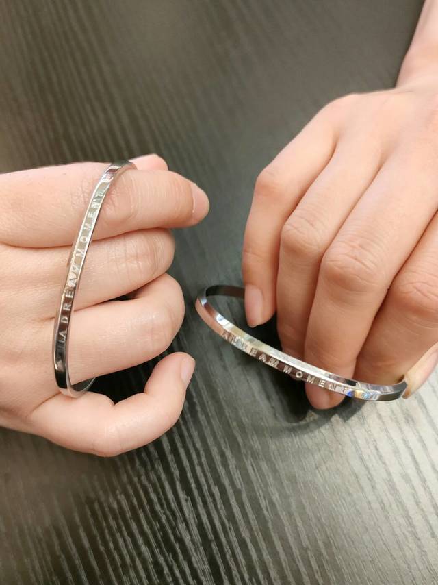 新年礼物，不能错过的情侣手镯