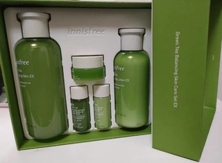 Innisfree绿茶水乳套装爱了😘