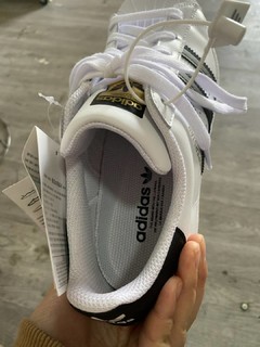 adidas经典小贝壳鞋