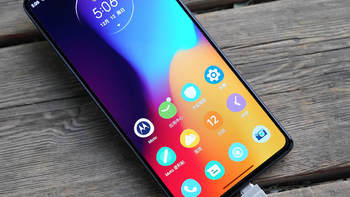 高颜值高速度，电脑手机都能用，aigo U322优盘评测