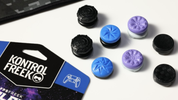 KontrolFreek 四爪摇杆帽试用体验：让你的手柄不再黏手、止滑零失误