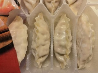 什么？饺子还有辣白菜的？