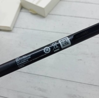 随充随用的华为m-pen2触控笔