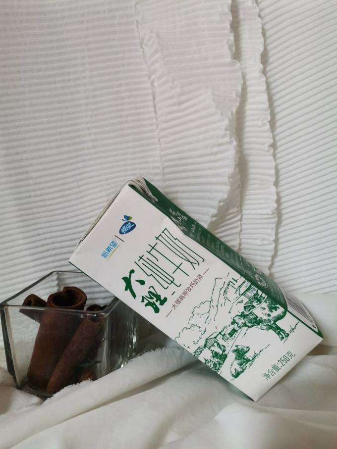 评测新希望大理牛奶05