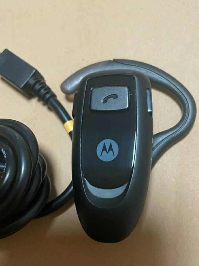 摩托罗拉老蓝牙耳机h350