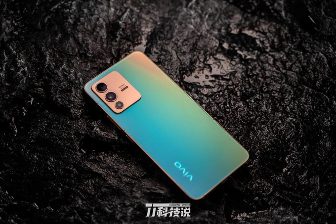 vivo安卓手机怎么样 美图鉴赏|vivo s12暖金_什么值得买