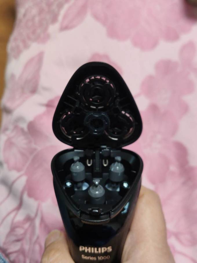 新入手的飞利浦s1103剃须刀