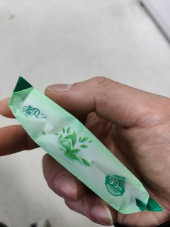 超迷你的湿巾，草本杀菌，方便携带