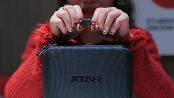 职业摄影师最想要的充电器！XTAR SN4全能相机充电器上手！