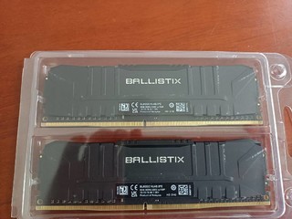 英睿达 DDR4 3200马甲内存条