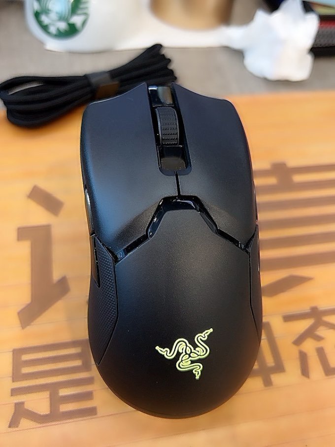 雷蛇毒蝰终极版含底座使用初体验