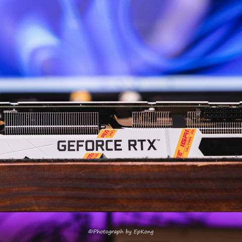 七彩虹iGame GeForce RTX 3050 Ultra W OC 8G评测