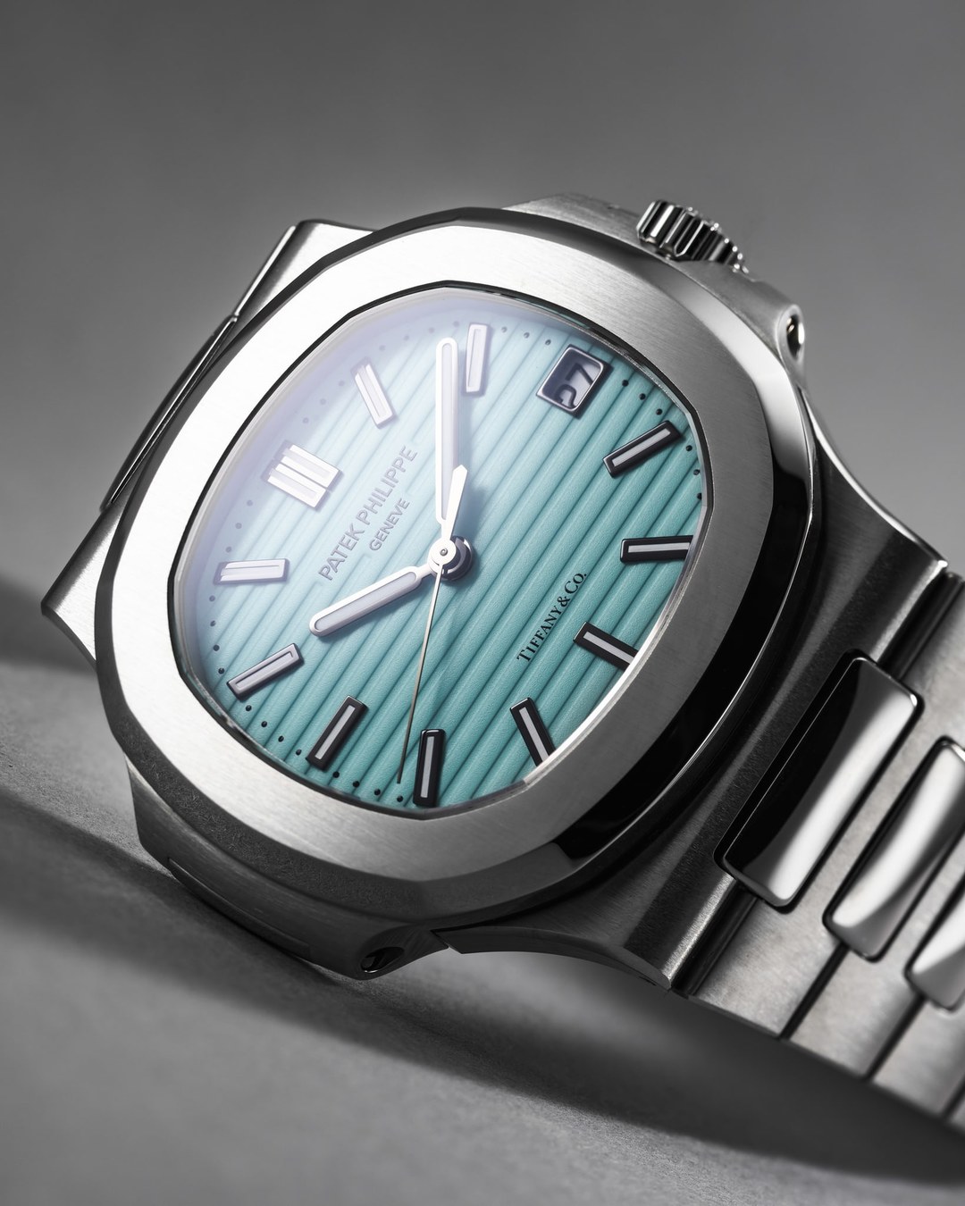 最奢联名天价百达翡丽 x Tiffany手表易主？