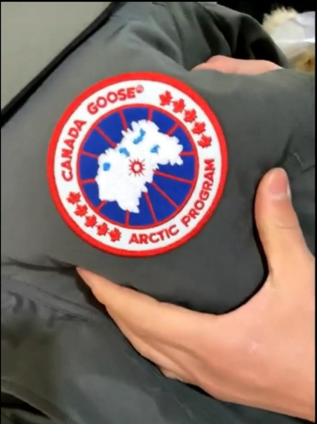 CANADA GOOSE 加拿大鹅羽绒服开箱