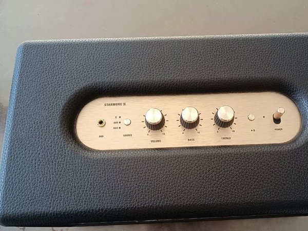 数码好物种草团马歇尔音响