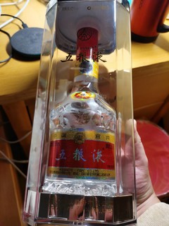 过年喝好酒——五粮液当主角