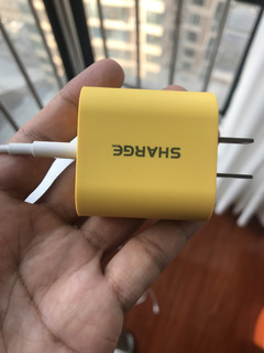 闪极20w pd快充 黄色的