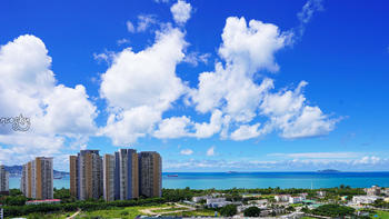 海景阳台，下楼就是海鲜大市场：三亚湾中转觅食好酒店~希尔顿花园