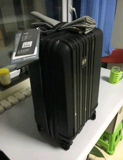 旅行必备行李箱