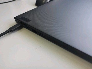 联想ThinkPad X1 Carbon