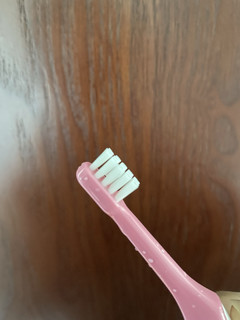 用这款牙刷让孩子主动刷牙