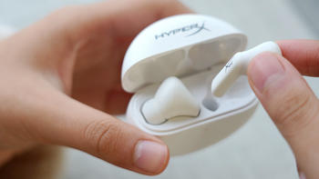 有颜有料的新年焕新好礼好选择-HyperX Cloud Buds TWS云雀真无线蓝牙耳机体验