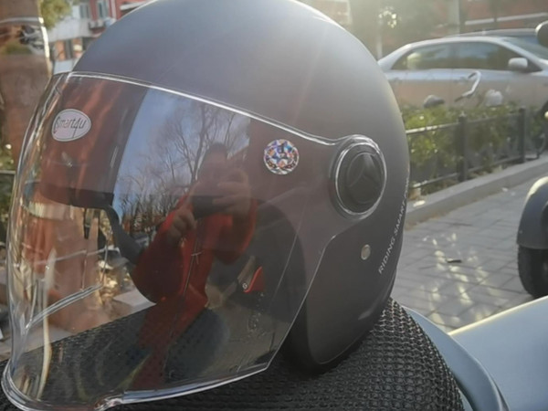 电动车头盔该怎么选？除了坚固更要舒适温暖