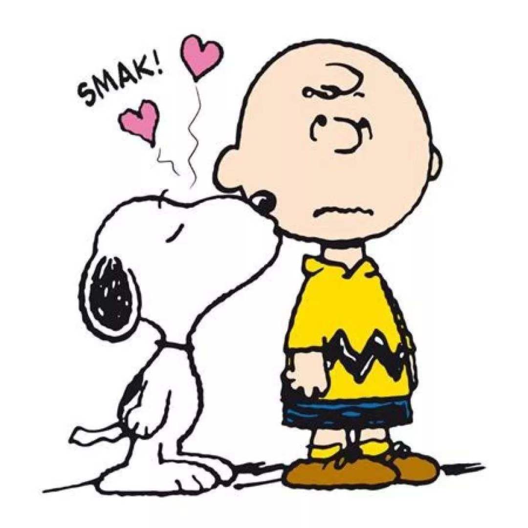 新应该是去年12月份推出的,斯沃琪史努比系列,她比较喜欢这些查理布朗