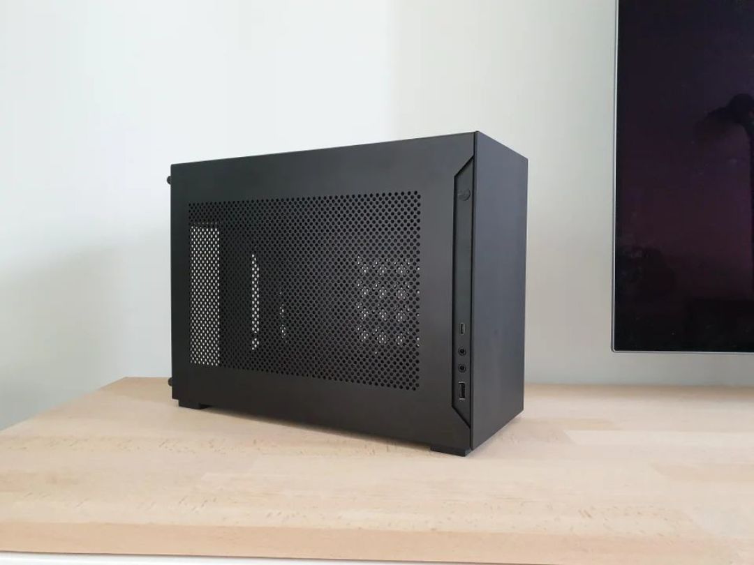 联力联合dan发布a4h2o小机箱109l体积a4结构设计762元起