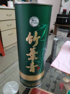 竹叶青加冰，你精我也精