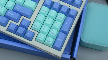 女友喜欢蒂芙尼蓝，情人节礼物选了把Leopold荷本版98键键盘