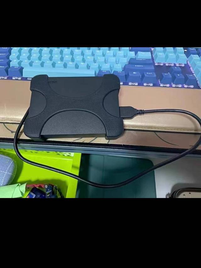 Toshiba/东芝2T移动硬盘A3黑甲