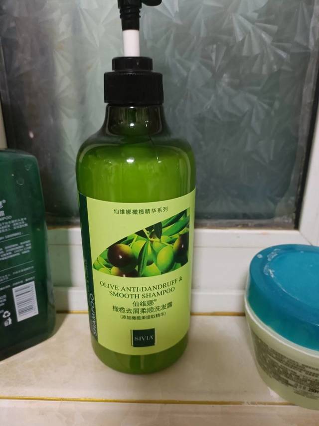 去屑止痒洗发水