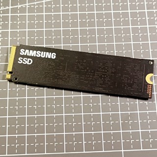 这大概是最香的PCIe4.0固态硬盘了吧