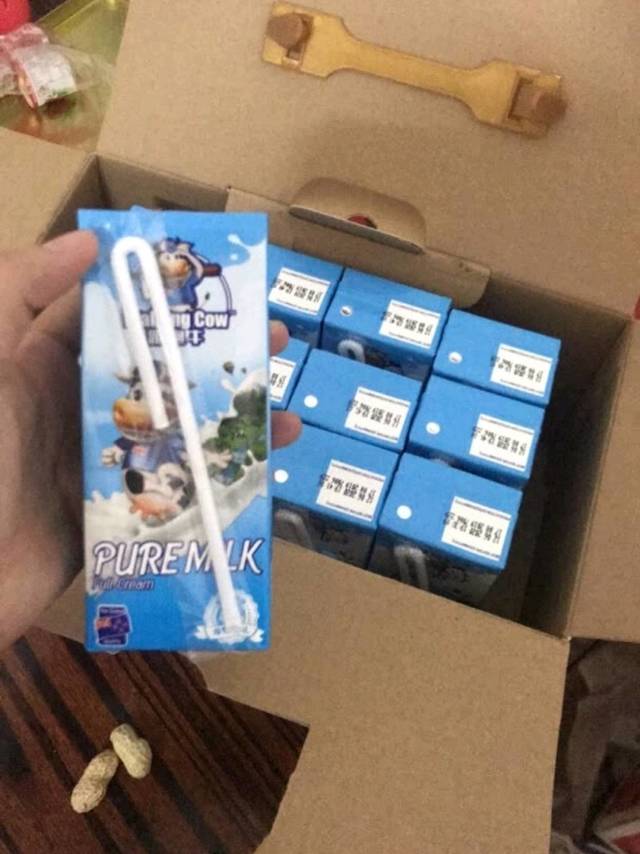 纽麦福跑跑牛益稚全脂纯牛奶