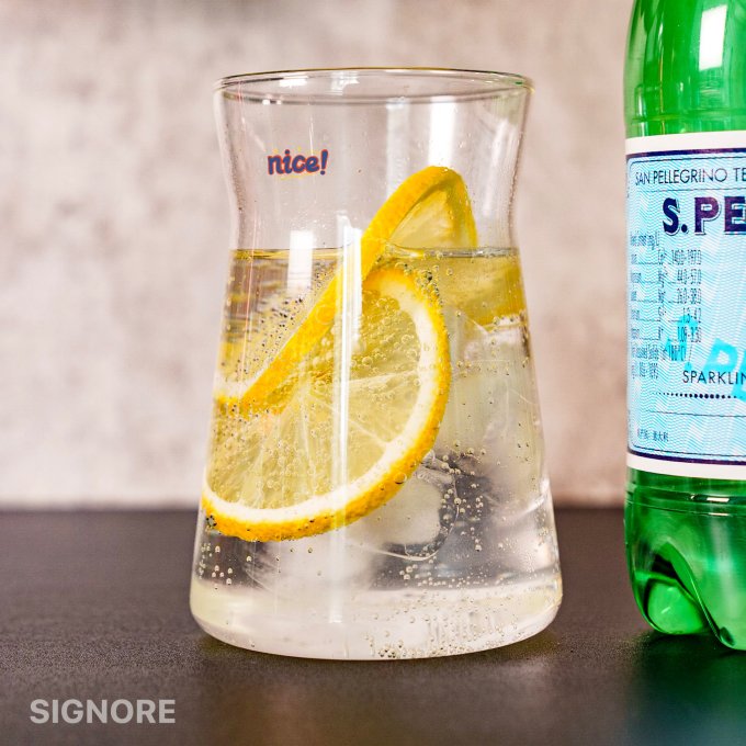 高端气泡水的塑料瓶平装版圣培露气泡水