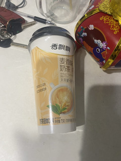 新年焕新，香飘飘奶香味奶茶来一杯