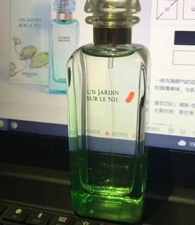 淡雅脱俗的爱马仕尼罗河花园香水