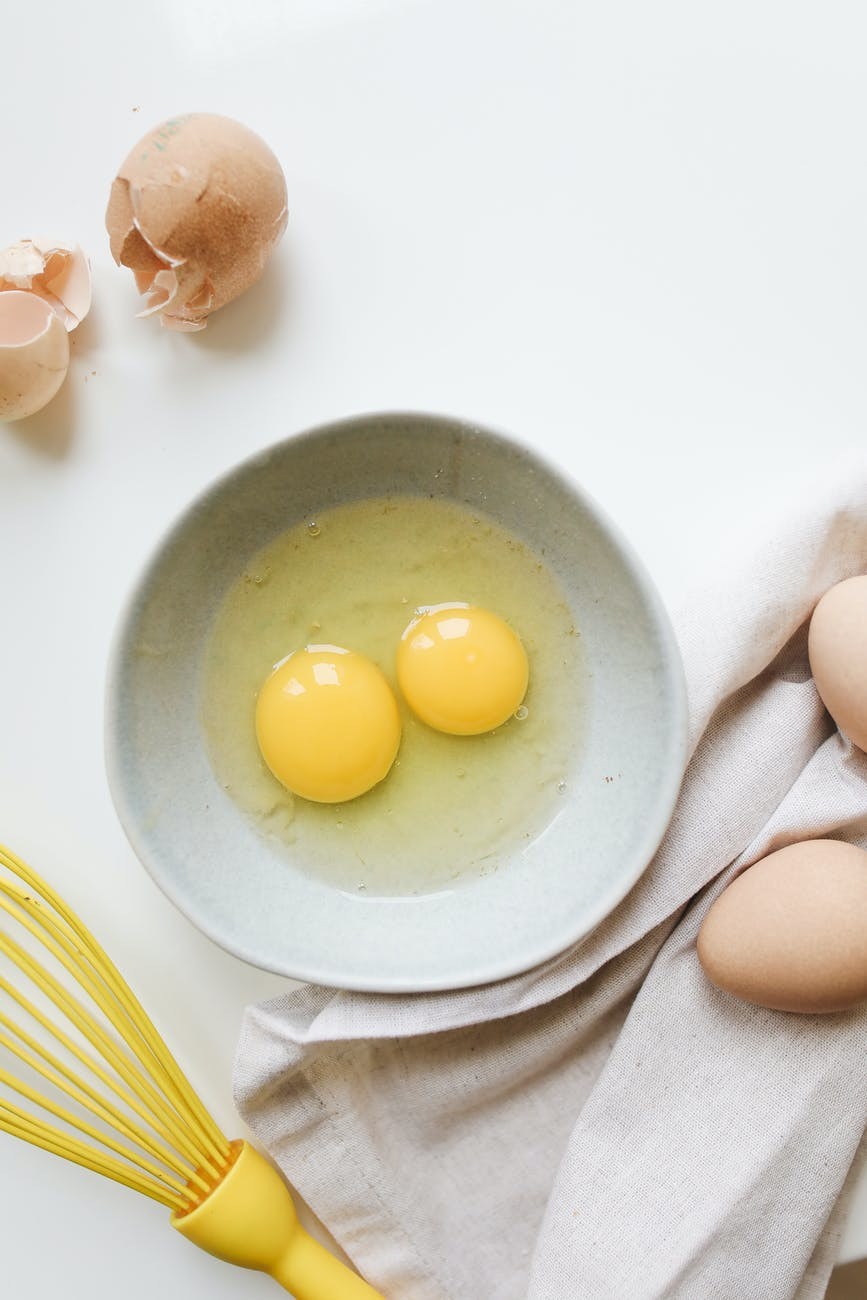 食客：土鸡蛋和洋鸡蛋区别有哪些？一篇告诉你，附土洋鸡蛋选购技巧