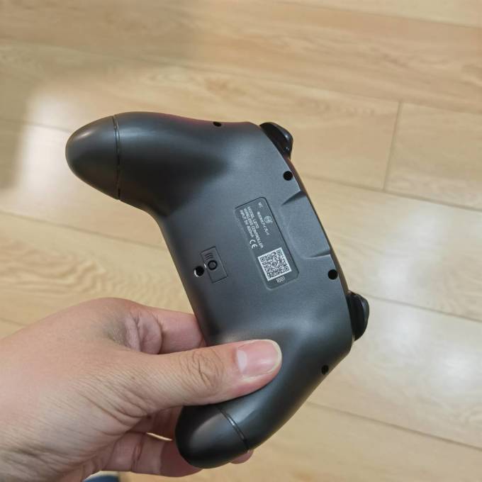 良值游戏手柄怎么样 良值手柄小评测._什么值得买