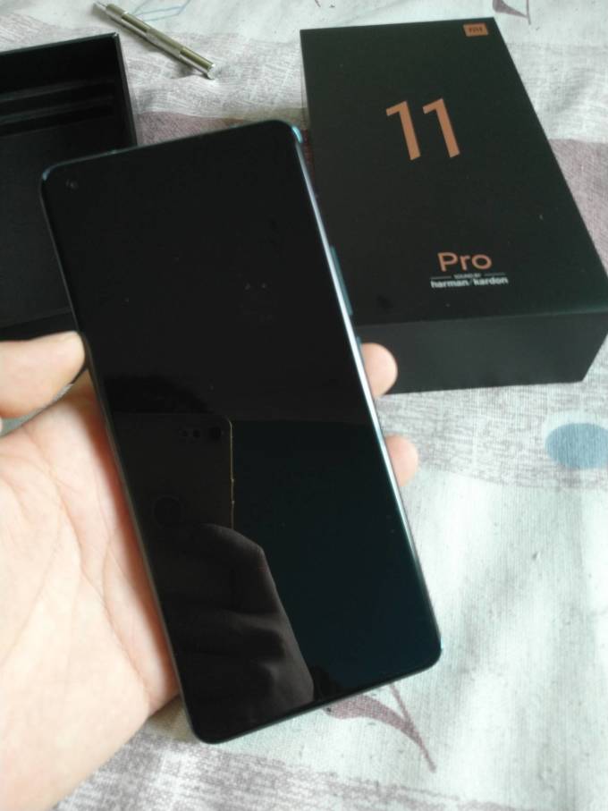 小米11 pro安卓手机怎么样 不得已的换新 3169的小米11pro _什么值得