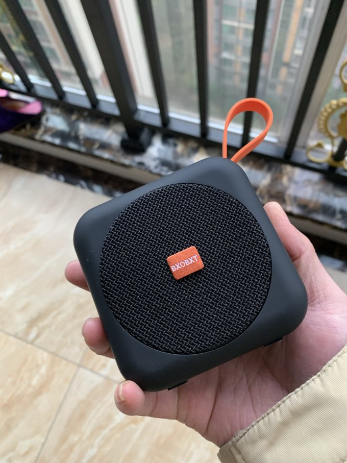 影巨人蓝牙音箱