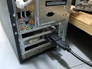 电脑视频输出DVI转HDMI转换插头分享
