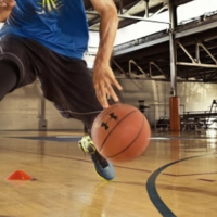 创新科技的安德玛UA篮球鞋-让你不走寻常路