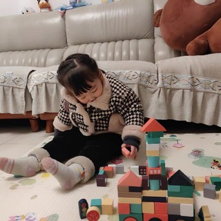 #小孩子都喜欢玩积木