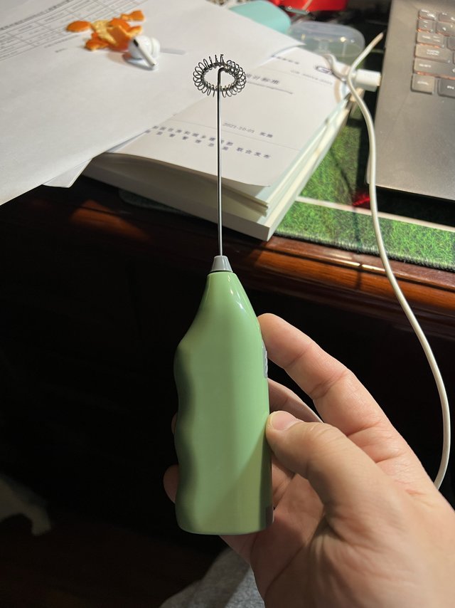 咖啡好伴侣，电动奶泡器