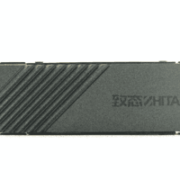 相较老款SSD速度翻倍，自带高品质散热器，致态TiPro7000固态硬盘上机实测