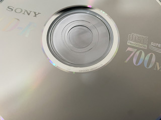 逐渐被遗忘的存储载体 SONY CD光盘