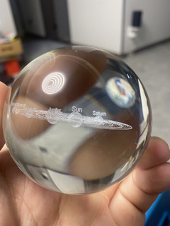 晶莹剔透的水晶球